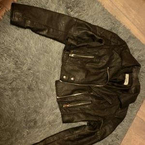 Cropped fake leather jacket